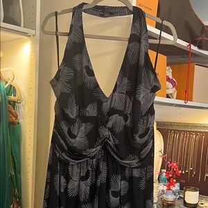 Elegant Blue and White torrid Patterned halter Dress
